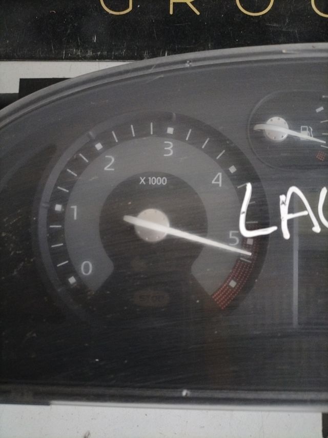 Cuadro de instrumentos Renault Laguna 2  F2    referencia original : 8200291330
