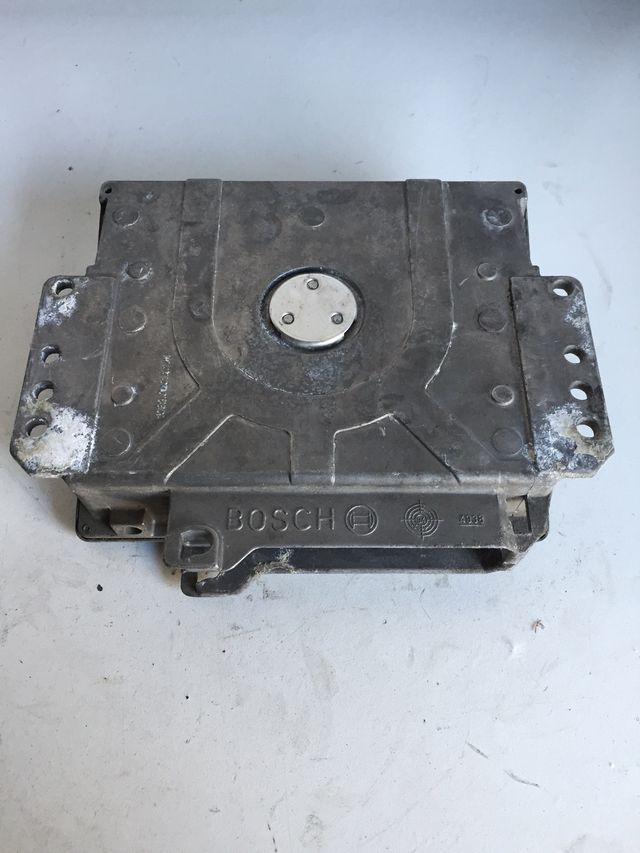 Centralita motor Bosch Peugeot 106/ Citroen Saxo  gasolina  Referencia original : 0261204051 / 9624936180 