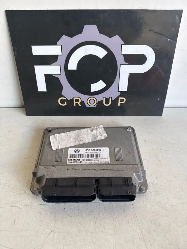 Centralita de motor Siemens para Volkswagen. Referencia original : 03D906033H