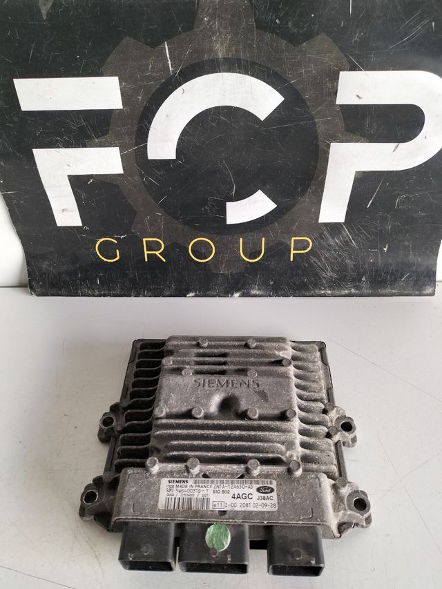 Centralita motor Ford Fusion 1.4TDCi Referencia Siemens : 5WS40031D FORD FIESTA / FUSION Año 2002 1.4 TDCI Centralita motor uce / 2n1a-12a650-ad. 2N1A-12A650-AD Referencia 5WS40031D.
