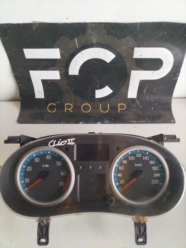 Cuadro de instrumentos Renault Clio 2            Referencia original : 8200451342