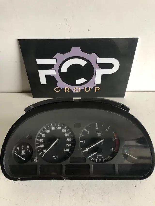 Cuadro de instrumentos BMW E39 Referencia original : 62116907018 Referencia VDO : 110008735/112
