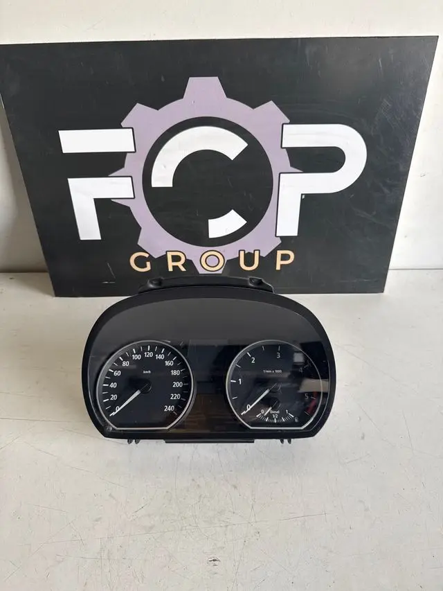 Cuadro de instrumentos BMW (E87) 120cv   Referencia original : 1024952-44 / 6983531-01 / 170002651 / IK6983531018