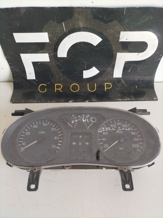 Cuadro de intrumentos Renault Clio II                 Referencia original : 8200261119