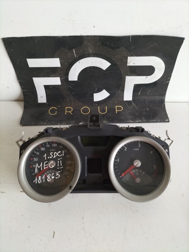 Cuadro de intrumentos Renault Megane II      
referencia original : 8200399700