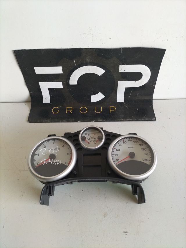 Cuadro de intrumentos Peugeot 207 1.4 HDI
referencia original : 9666133180