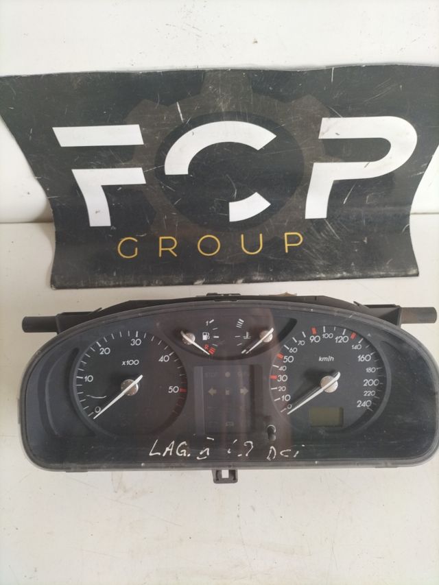 Cuadro de intrumentos Renault Laguna 2 1900 dci
referencia original : 8200399758