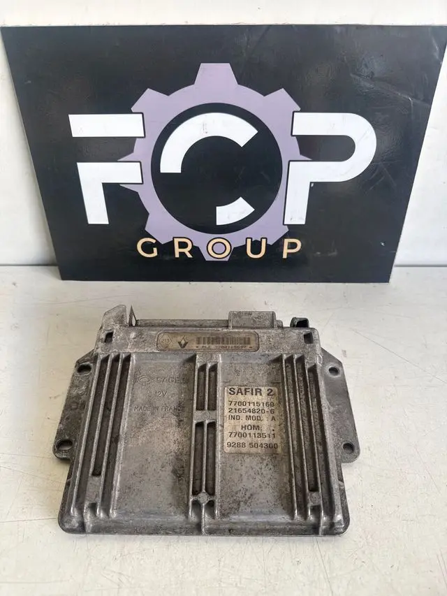 Centralita Motor Renault Clio II gasolina Referencia original : 7700115597 - 7700115160 - 7700113511 Marca : SAGEM / TYPO Safir 2