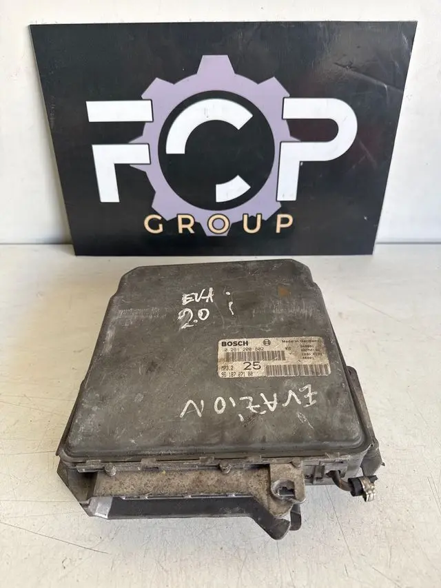 Centralita motor de la marca Bosch citroen evasion / peugeot Referencia BOSCH : 0261200802 Referencia PSA : 9818707180