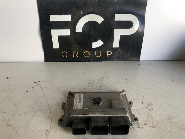 Centralita motor peugeot citroën 1.2 12V
Referencia original : 9805895780 / HW9800913080