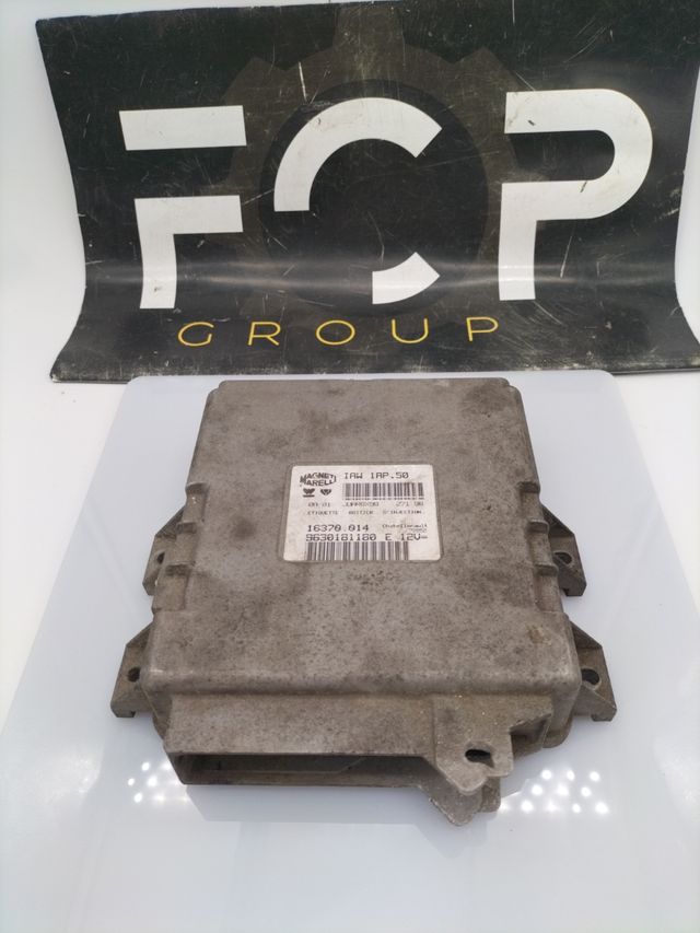Centralita motor Peugeot Citroen EDC15C2 2.0HDI Referencia original : 9641607280 Referencia Bosch : 0281010360