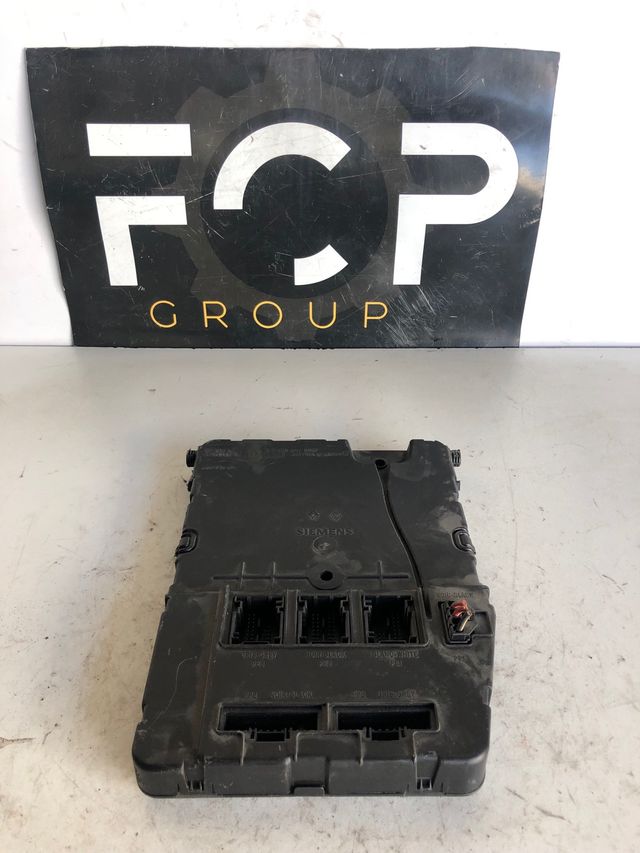 Caja de fusibles  / UCH Renault Megane 2 RS 2.0l 225cv Referencia original : 8200309691/ Referencia Siemens : S118400020