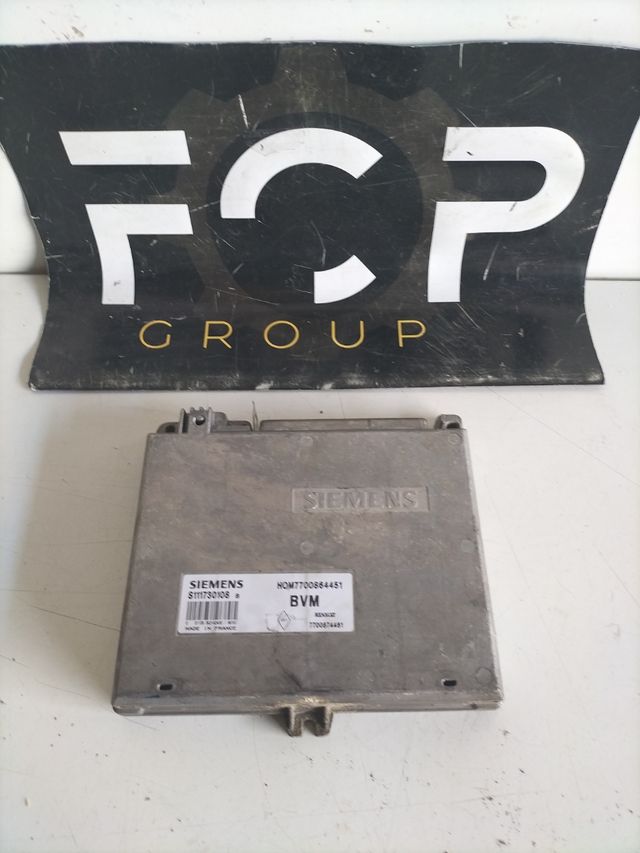 Centralita motor Renault Megane Referencia original : 7700864451 - 7700874461 referencia Siemens : S111730108