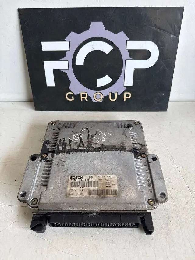 Centralita de motor marca Bosch para Peugeot - Citroen EDC15C2 Referencia original : 9635158180 Referencia Bosch : 0281010252