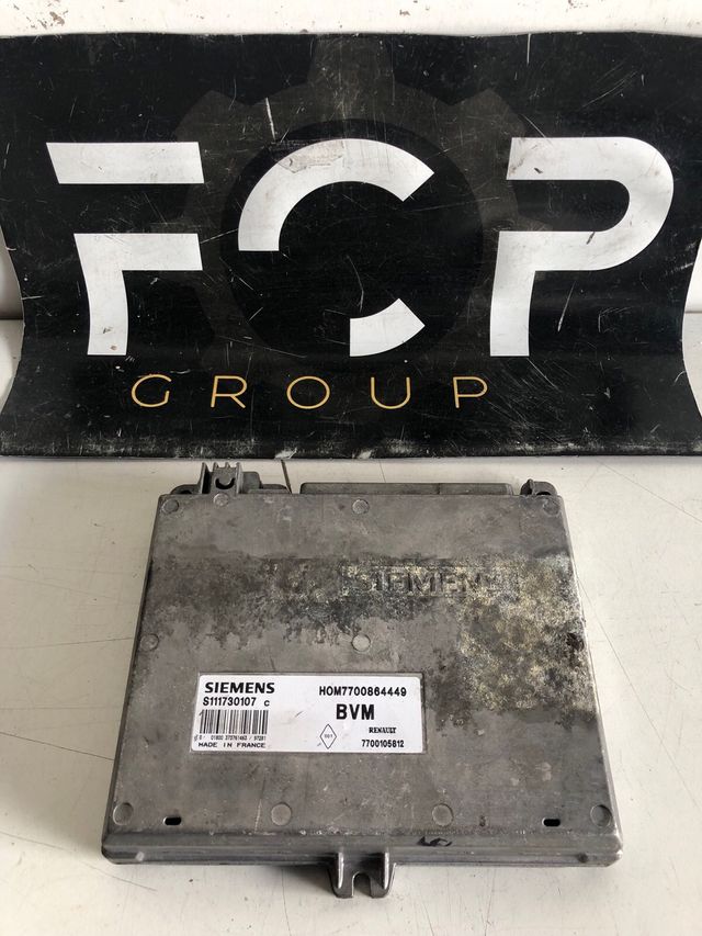 Centralita motor Renault Clio 1 Referencia original : 7700864449 - 7700105812