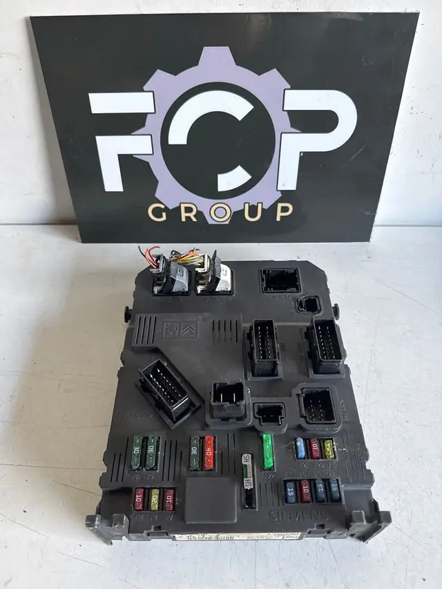 BSI E02-00 siemens Peugeot / Citroen Referencia original : 9646777380 Referencia Siemens : S118085210