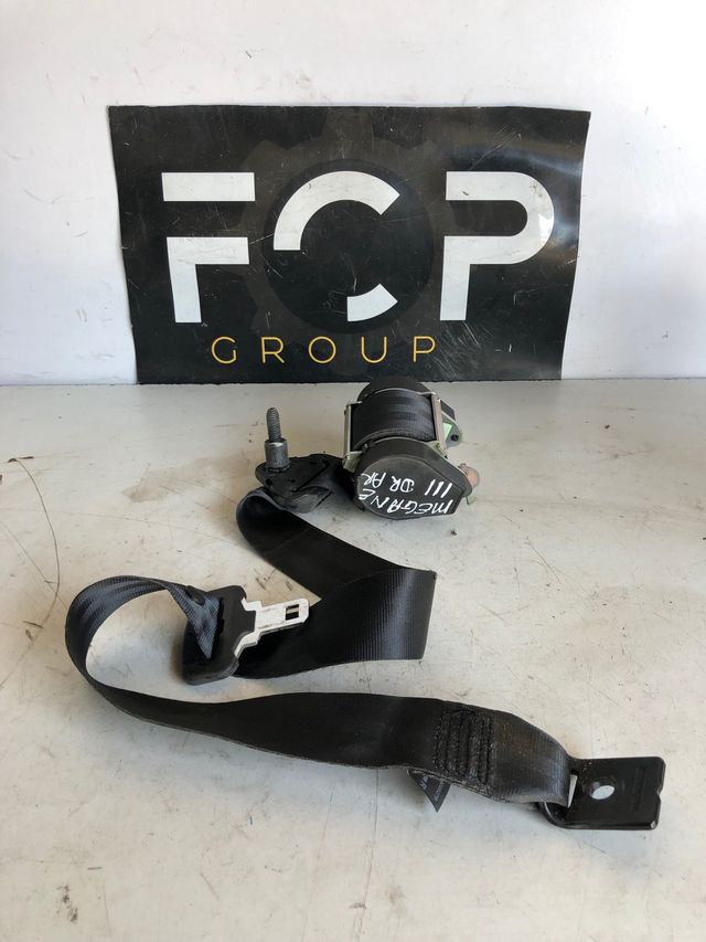Cinturón de seguridad trasero derecho Renault megane III Referencia original : 888400027R