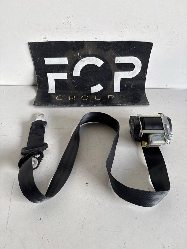Cinturon de seguridad trasero derecho / izquierdo / central Renault trafic II / Opel vivaro II / Nissan primastar II 2001-2014 referencia original: 696527 / 8200696527 / 59769