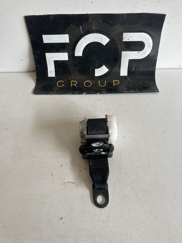 Cinturon trasero izquierdo Citroen c1 / Peugeot 107 / Toyota Aygo 2005-2014, 5 puertas Referencia original : 7P2200