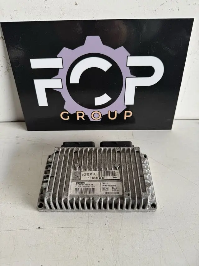 Centralita de caja de cambio automatica Peugeot - Citroen Referencia original : 9639452380 Referencia Siemens : S118047507