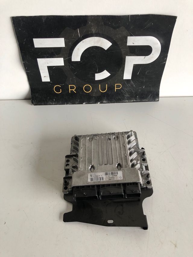 Centralita motor ECU continental Renault megane/ scenic III 2009-2016 1.5 dci SID305
Referencia original : 237100386R / 237100037R
Referencia Siemens : S180067137 