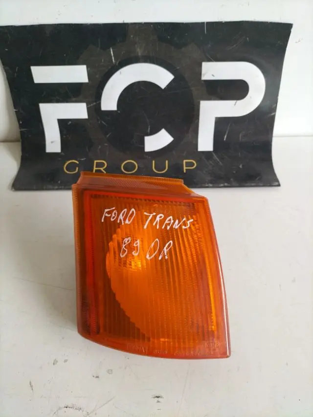 Intermitente derecho Ford Transit 1986-1991 Referencia original : 13368AC