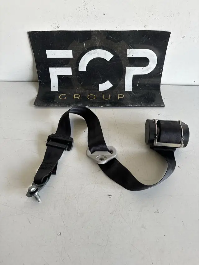 Cinturon de seguridad trasero derecho Citroen C3 Picasso Referencia original : 96817096XX