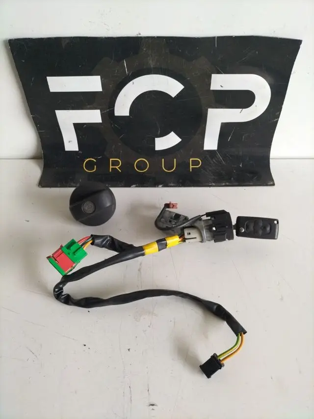 Clausor de arranque Peugeot 1007 + tapa combustible