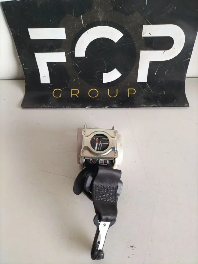 Cinturon de seguridad trasero izquierdo 3 fila Citroën C4 picasso referencia original : 9654454477