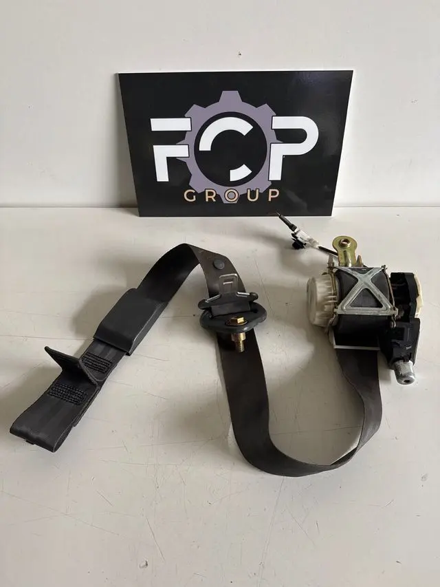 Cinturon de seguridad delntero izquierdo renault clio III, 3 puertas Referencia TRW Automotive : 34006764 Referencia Renault : 8200552562 / 552562