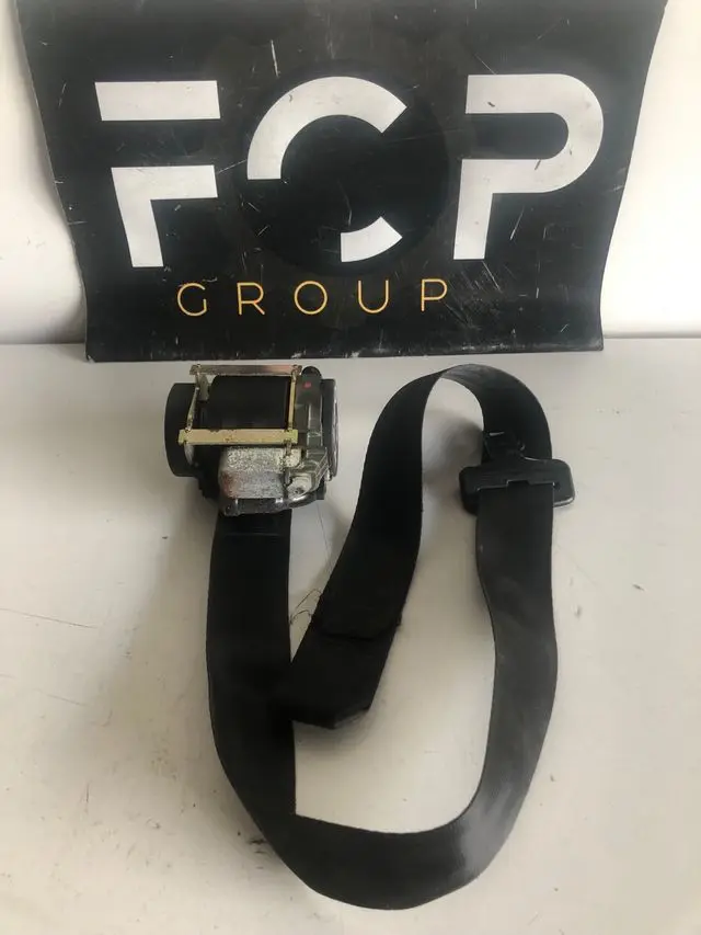 Cinturón de securidad delantero derecho peugeot 307 cc cabriolet Referencia original : 96413040XX