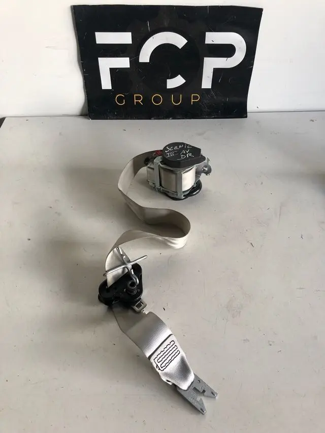 Cinturón de seguridad delantero derecho Renault scenic III 2009-2016