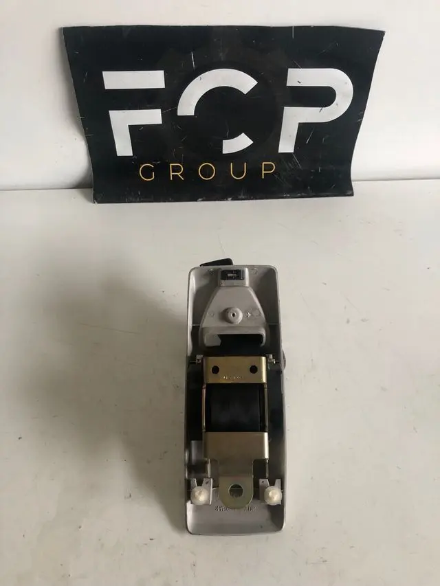 Cinturón de seguridad trasero central peugeot 307 sw Referencia original : 9641244977