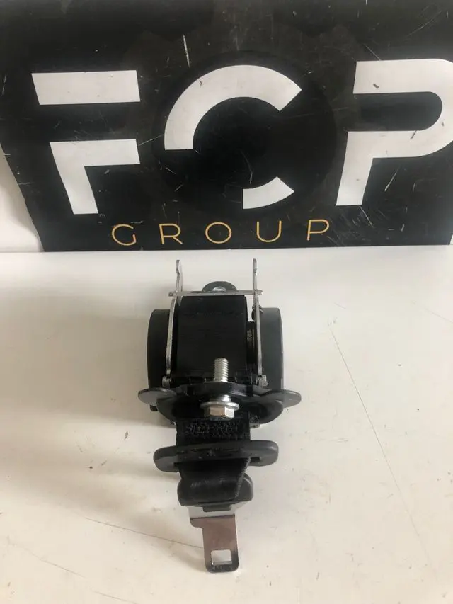 Cinturón de seguridad trasero central Peugeot 308 sw Referencia original : 96386041XX