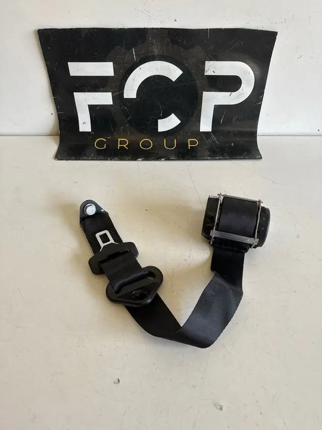 Cinturon de seguridad trasero izquierdo Peugeot 2008 2013-2018 referencia original : 96781657XY