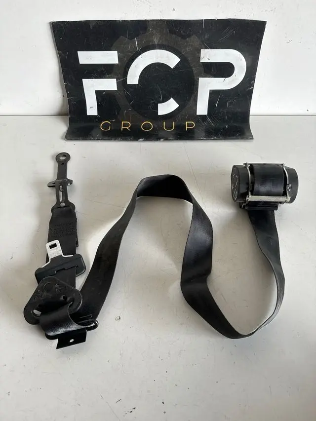 Cinturon de seguridad trasero derecho Peugeot 807 / Citroen C8