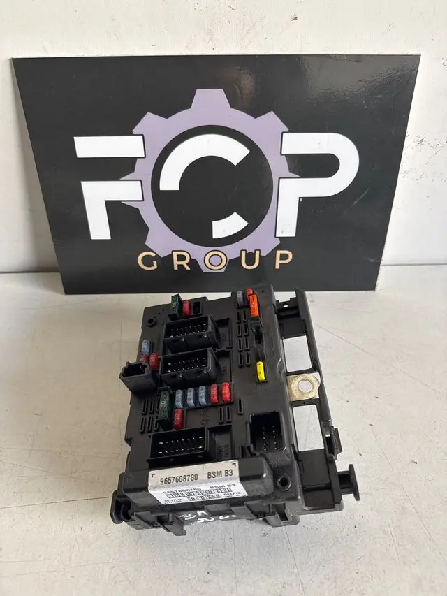 Caja de reles / fusibles BSM B3 delphi Peugeot - Citroën Referencia original : 9657608780 