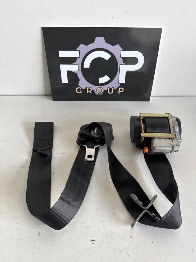 Cinturon de seguridad delantero derecho Citroen c4 coupe 2004-2010, 3 puertas Referencia original : 96479909XX