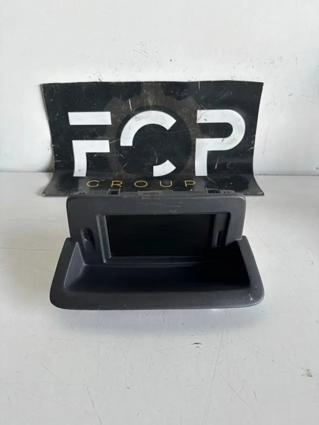 Pantalla navegacion tomtom renault clio III Referencia original : 259155024R / IA2030J02704