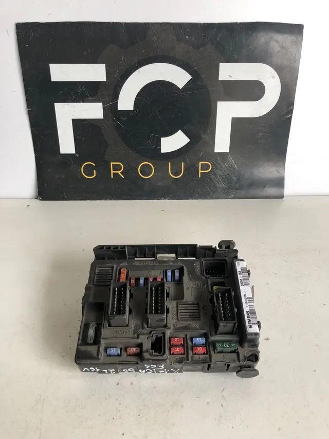 Caja de reles Peugeot - Citroën BSM B3 / T118470003 Referencia original : 9643498880