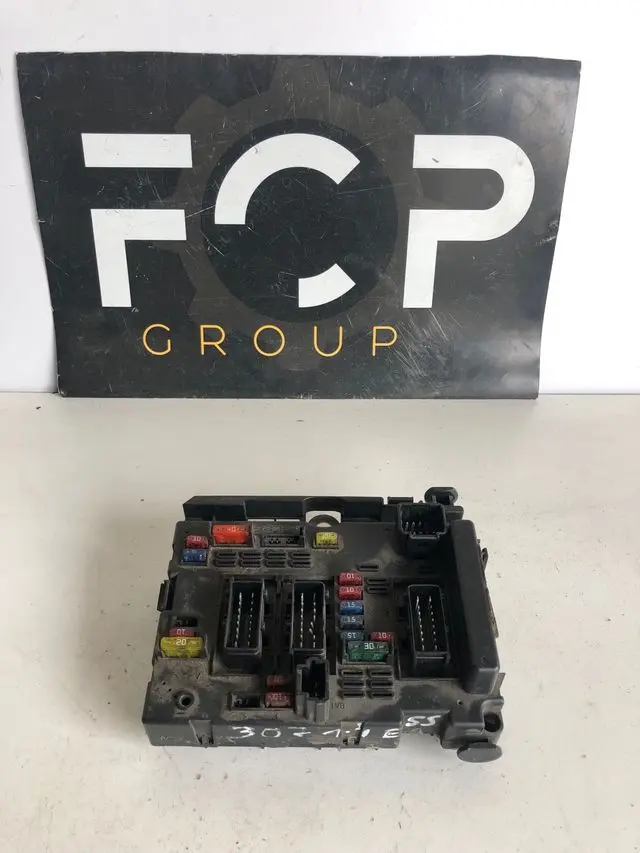 Caja de reles / Bsm B2 Peugeot - Citroen Referencia original : 9643538180