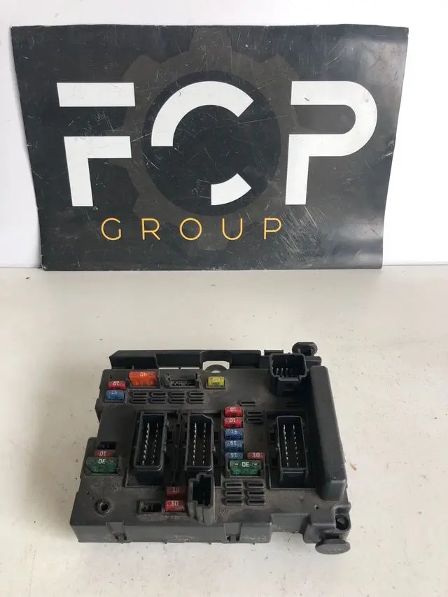 Caja de reles BSM B2 Peugeot Citroën : 9643538180
