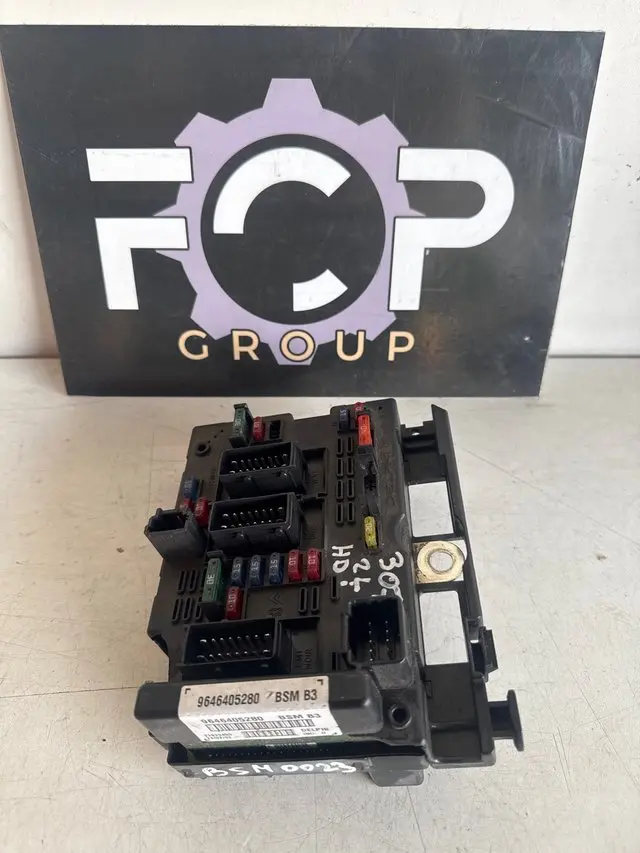 Caja de reles / fusibles BSM B3 delphi Peugeot Citroen Referencia original : 9646405280