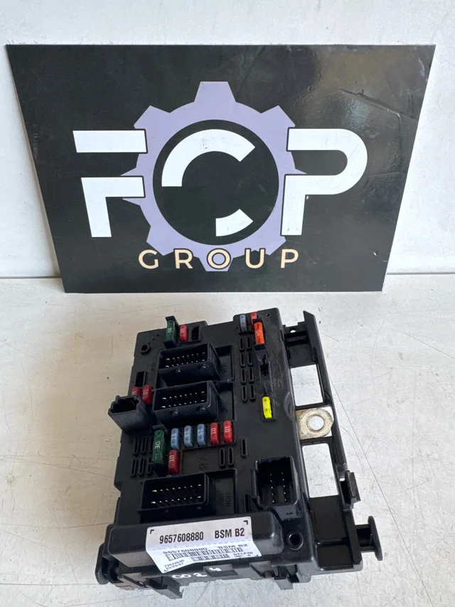 Caja de reles / fusibles BSM b2 Peugeot - Citroën Referencia original : 9657608880