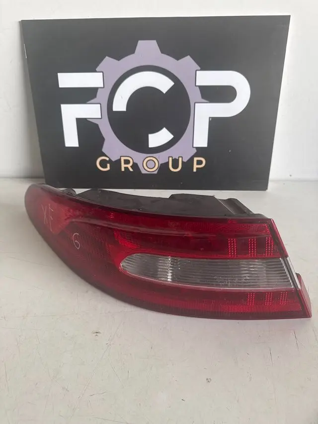 Piloto trasero derecho Jaguar xf - x250 (2009-2015) Referencia original :  8X2313404BC