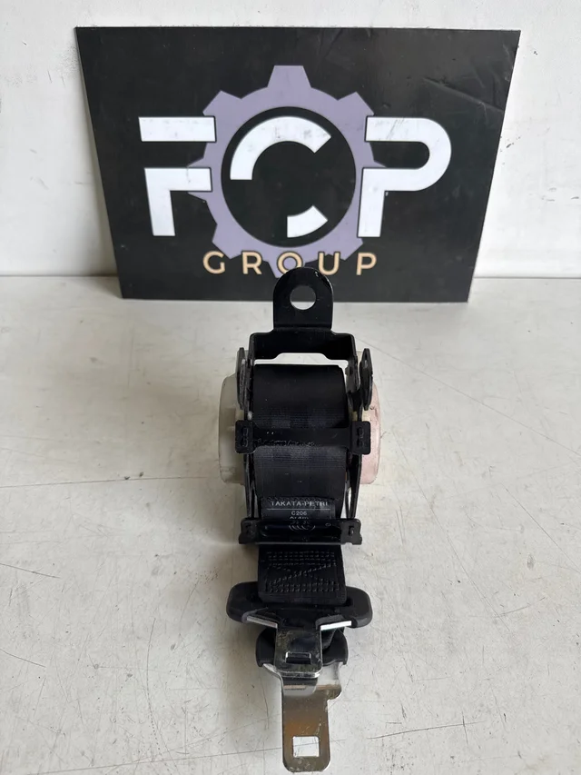 Cinturon de securidad trasero central Peugeot Partner / Citroen Berlingo Referencia  original : 96815097XX