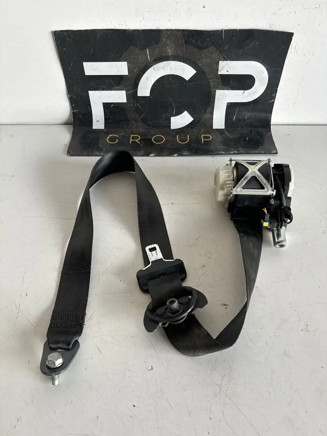 Cinturon de seguridad delantero derecho Citroen c5 F3 2008-2016 Referencia original : 96560562XX
