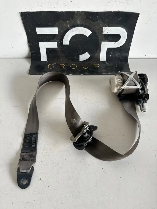 Cinturon de seguridad delantero izquierdo Citroen c5 2008-2016 Referencia original : 96560563GW