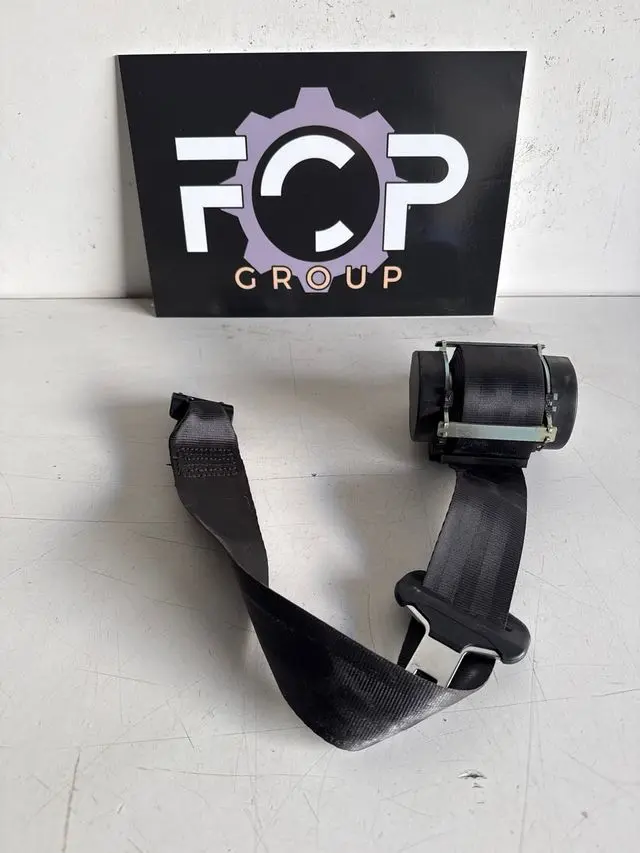 Cinturon de seguridad trasero izquierdo tercera fila Renault grand scenic III 2009-2016 Referencia original : 898410001R