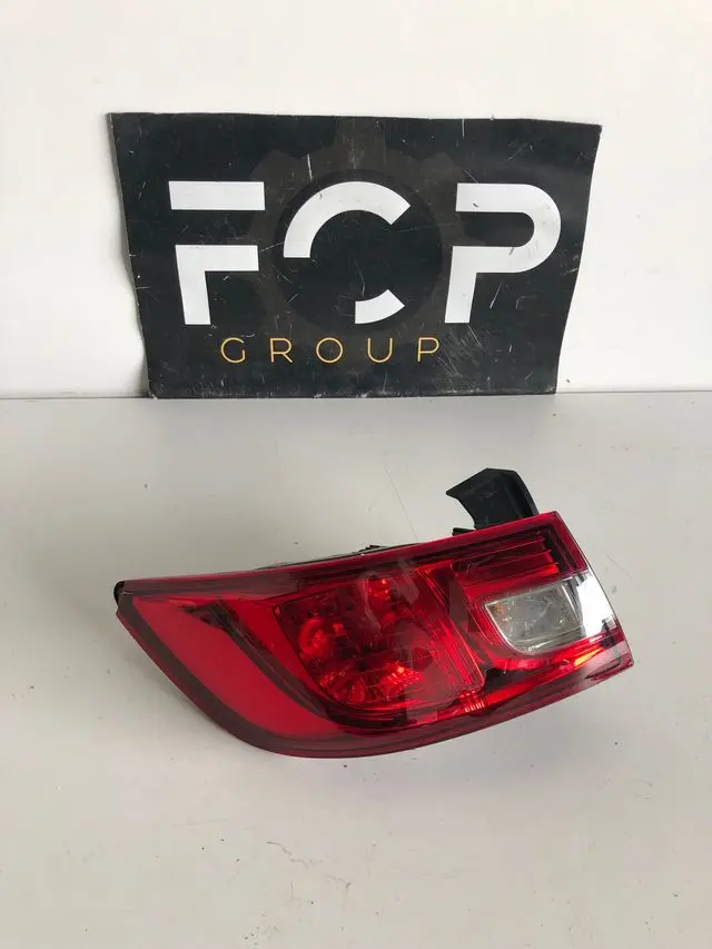 Piloto trasero izquierdo Renault clio IV 2012-2020 Referencia original : 265554091R.